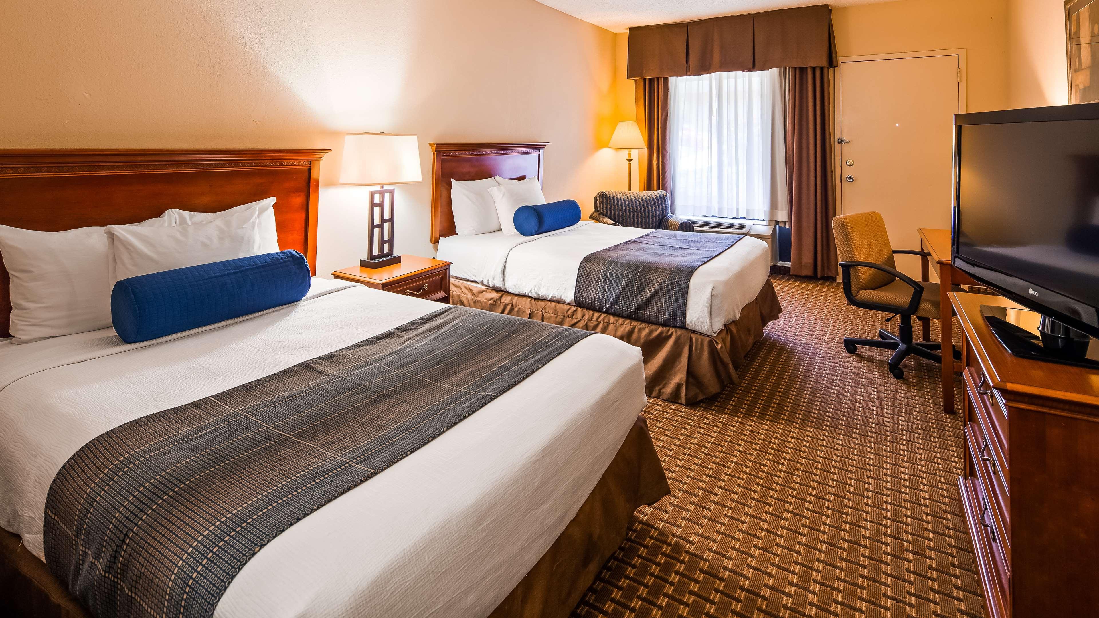 Best Western Plus Cary - Nc State Exterior photo