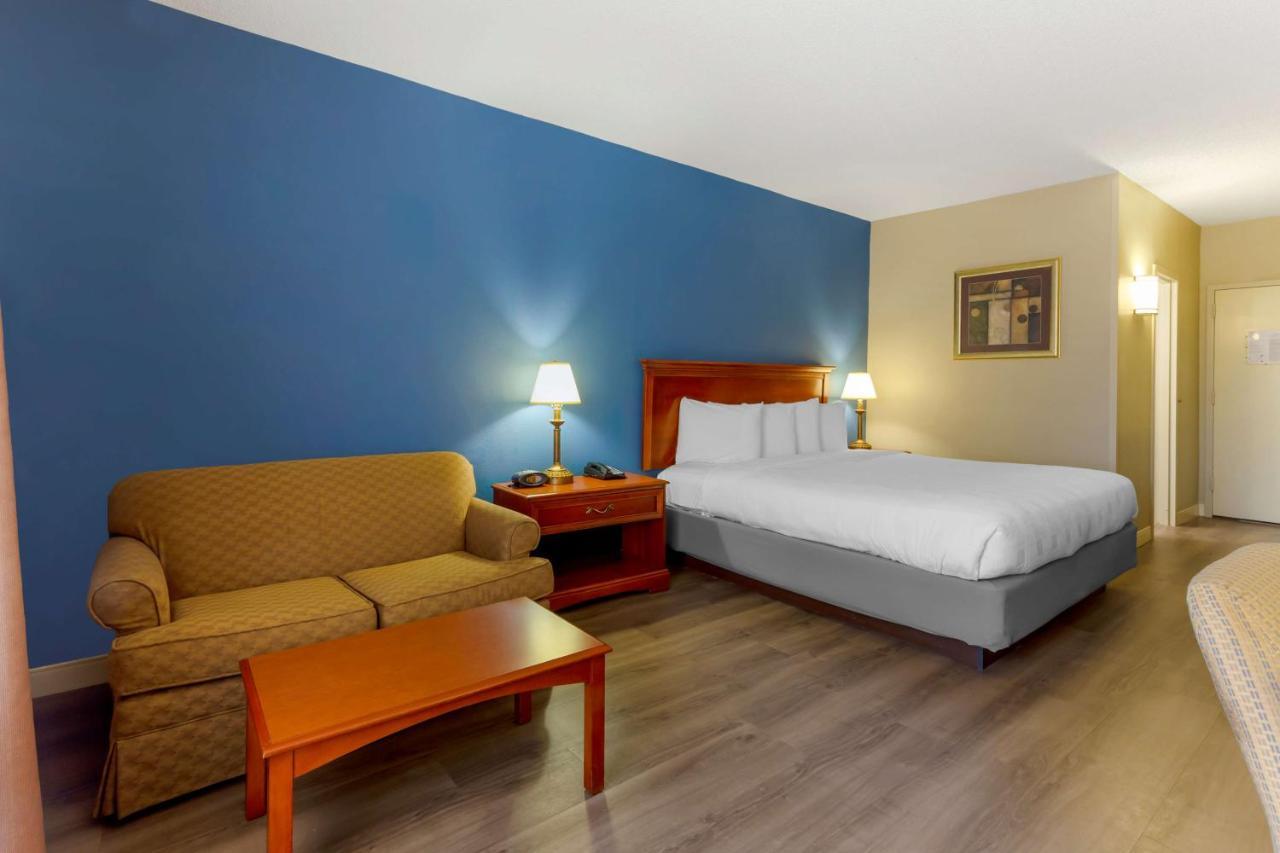 Best Western Plus Cary - Nc State Exterior photo